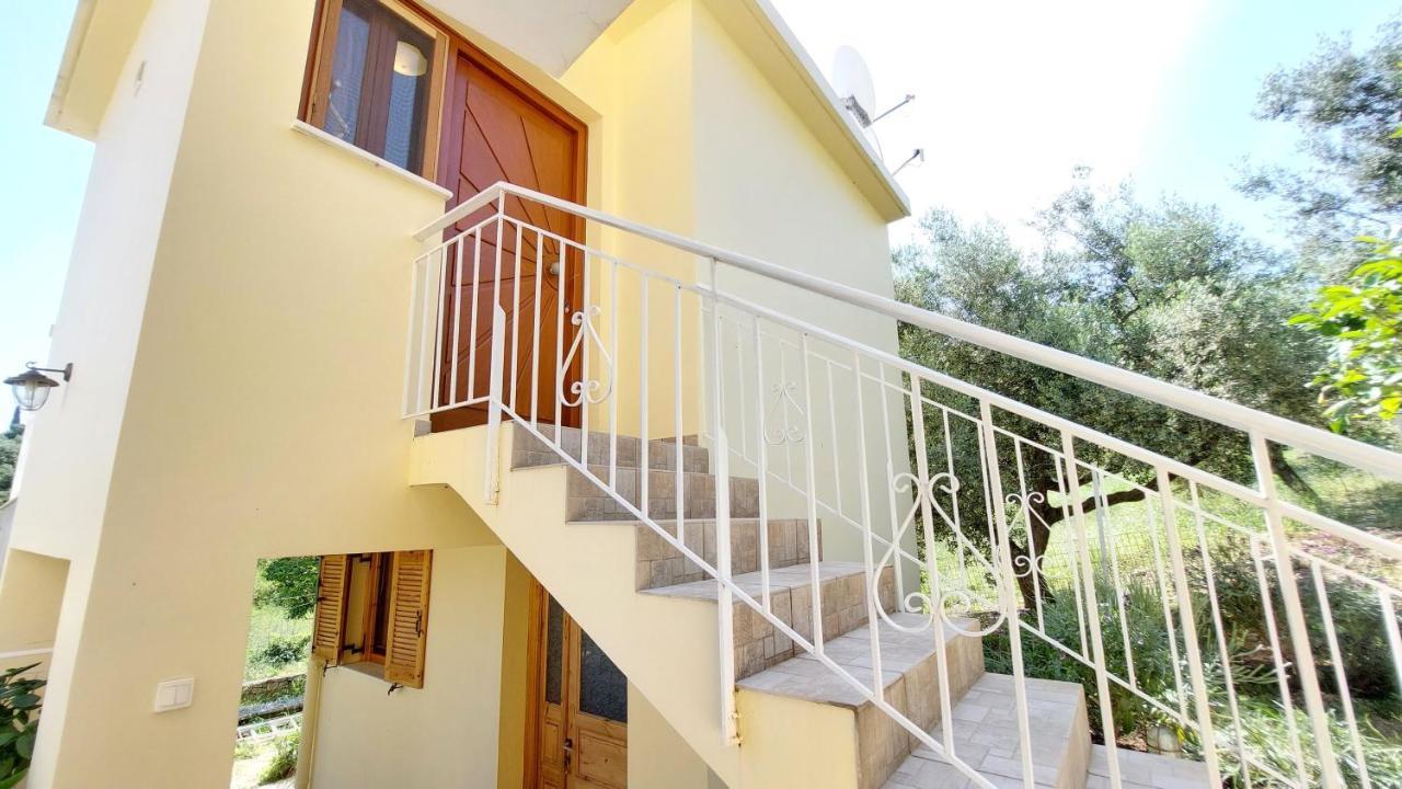 Euryclea Apartments Perachori Экстерьер фото
