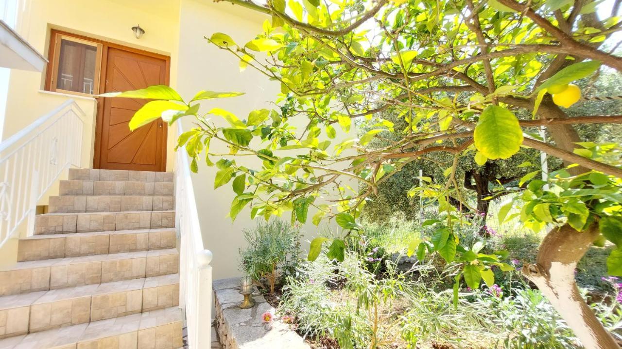 Euryclea Apartments Perachori Экстерьер фото